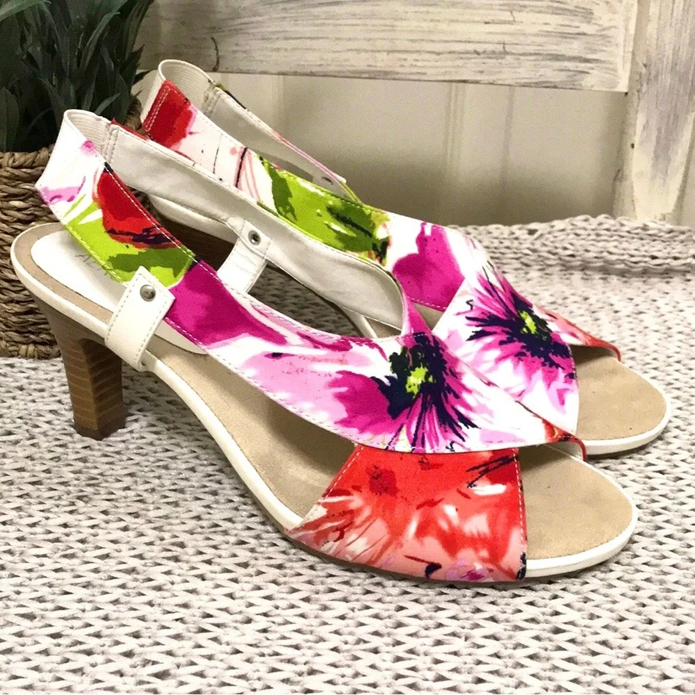 Aerosoles Floral Rewrote Canvas Slingback